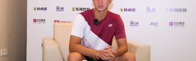 一竞技平台-两场巡回赛首秀，学费都没白交